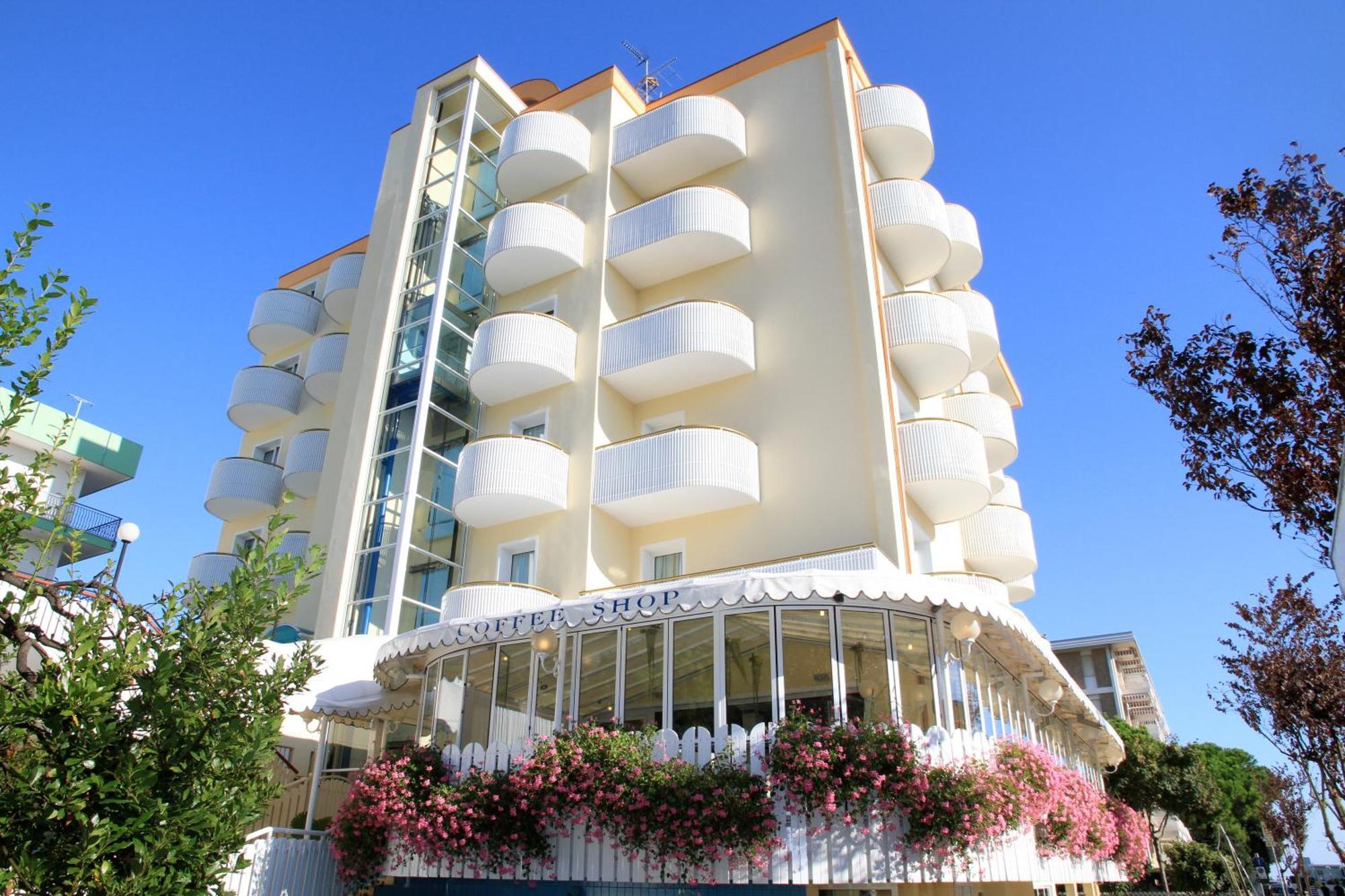 Salus Smart & Chic Hotel リド・ディ・イエゾロ エクステリア 写真